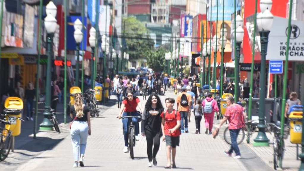 Santa Catarina supera média nacional com crescimento de 5% do PIB