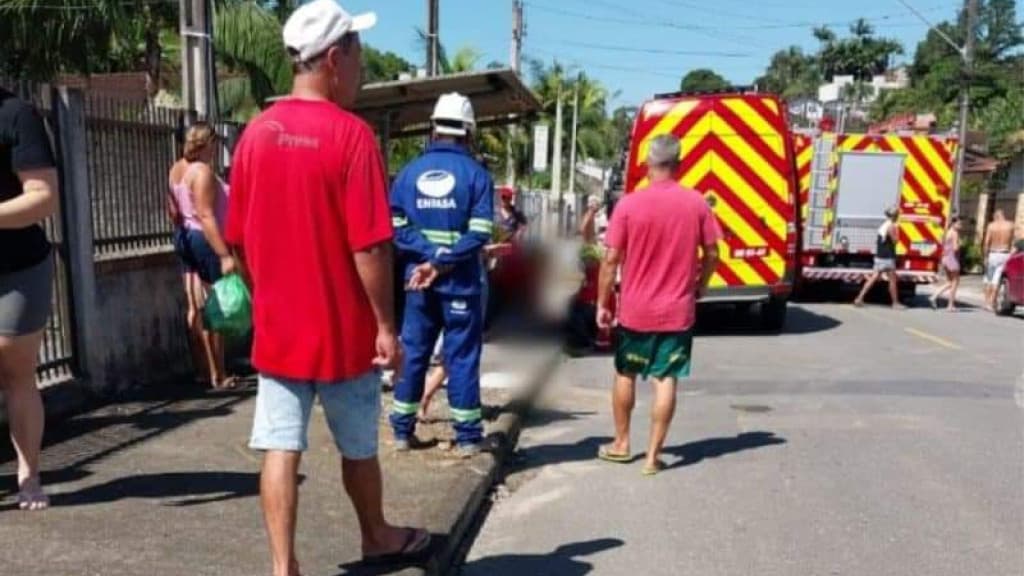Trabalhador morre após levar choque elétrico em betoneira