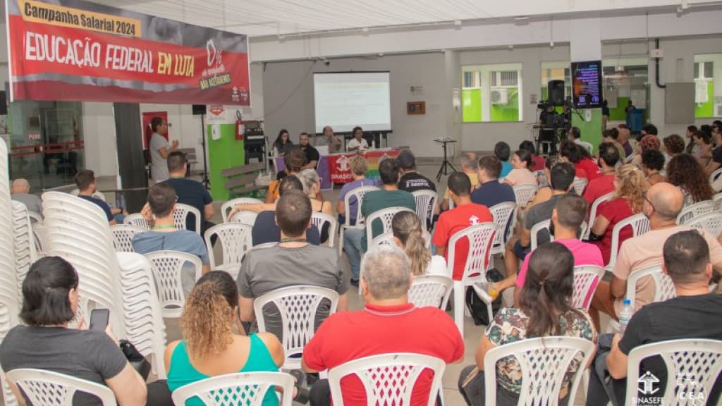 Servidores do IFSC declaram greve por tempo indeterminado a partir da próxima semana