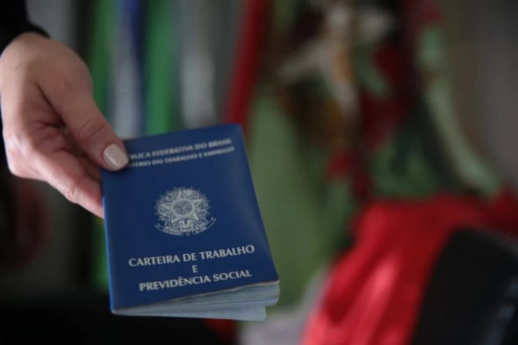 SINE disponibiliza mais de 10 mil vagas de emprego para SC
