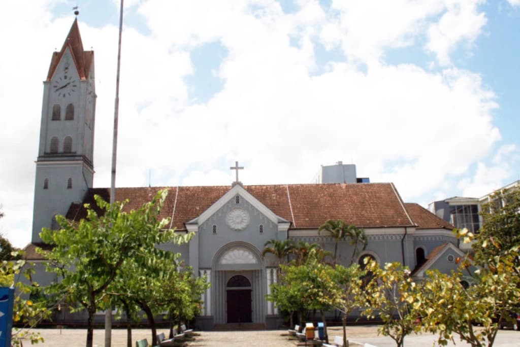 Paróquia da Paz nega invasão a igreja em Joinville