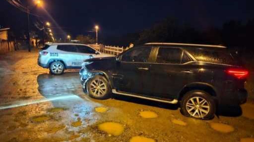Criminoso é morto em confronto com a PM após exibir arma na internet e fugir com caminhonete clonada