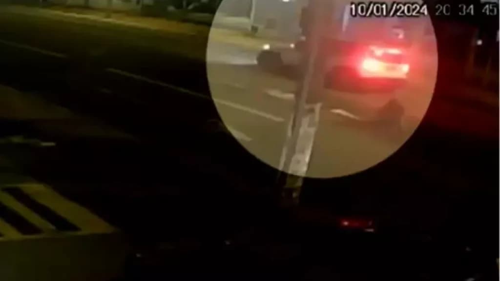 Mulher é atropelada e motorista foge sem prestar socorro, em São José