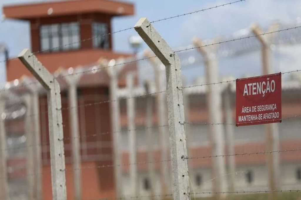 STF solta detentas para abrir espaço para mulheres presas nos protestos em Brasília
