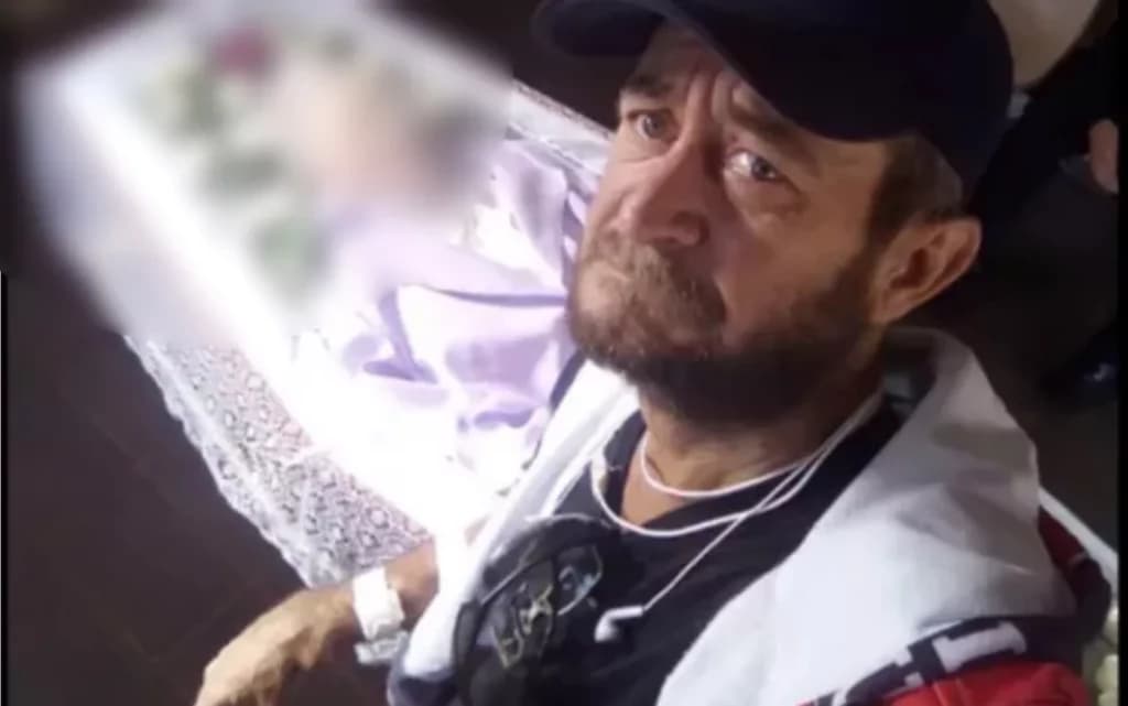 Dupla é condenada por matar homem que viralizou após velar a mãe sozinho