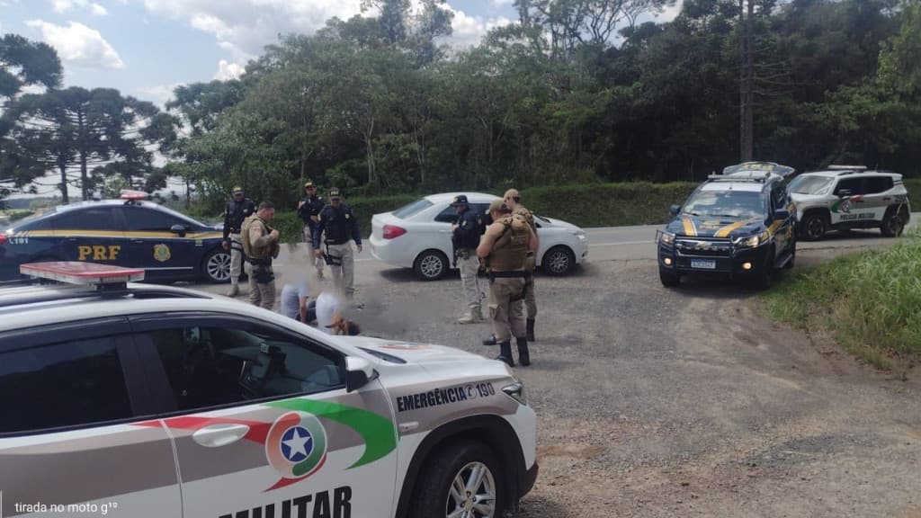Foragidos de presídio no PR são presos na BR-280, em SC