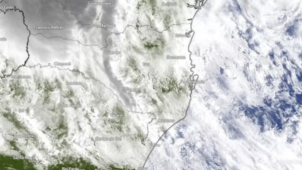 Defesa Civil de SC emite alerta para temporais e vendaval