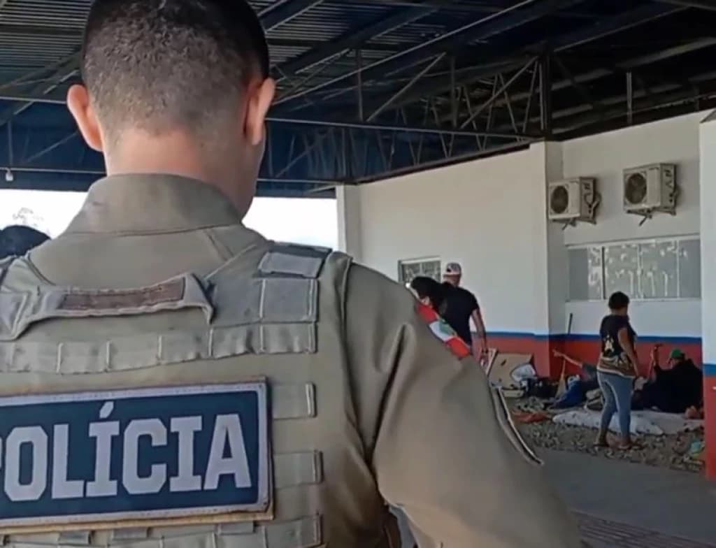 Vídeo revela confusão e insegurança na rodoviária de São João Batista