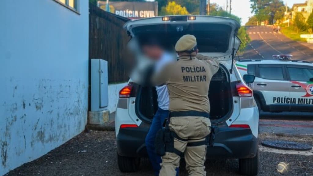 Argentino leva sobrinha para pegar bergamotas e acaba preso após tentar estuprar a jovem