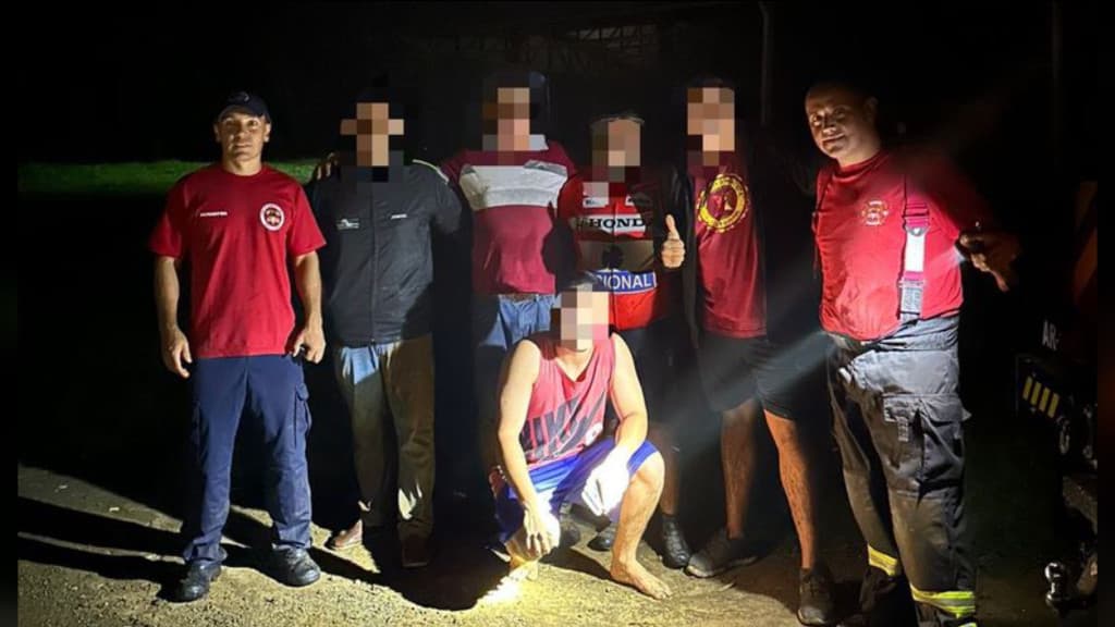 Ciclista é resgatado após ficar 8 horas perdido na mata