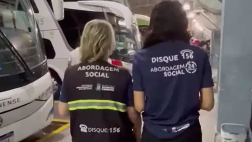 Prefeitura de Curitiba nega envio de moradores de rua para Balneário Camboriú