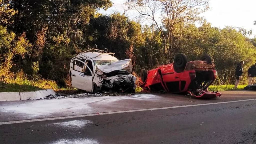Acidente gravíssimo deixa três mortos na BR-282, em SC