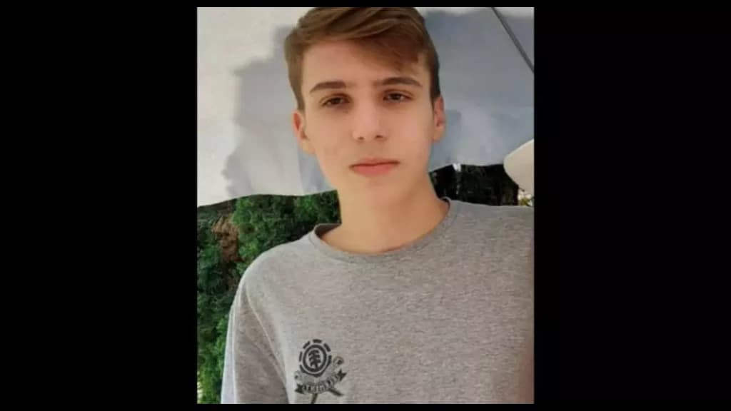Jovem de 18 anos some a caminho do Senai de Blumenau e família pede ajuda