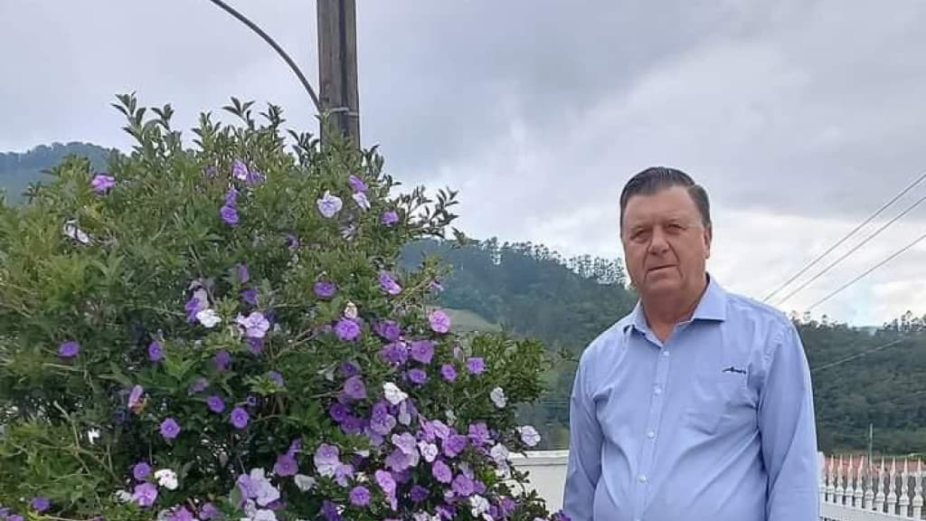 Identificado idoso que morreu após capotamento de caminhonete na SC-110