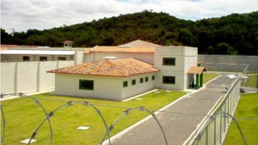 Detento é assassinado dentro de penitenciária de SC