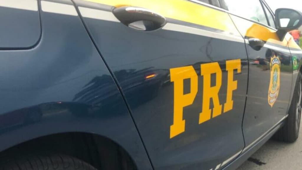 Homem de 23 anos morre ao atravessar BR-101 em São José