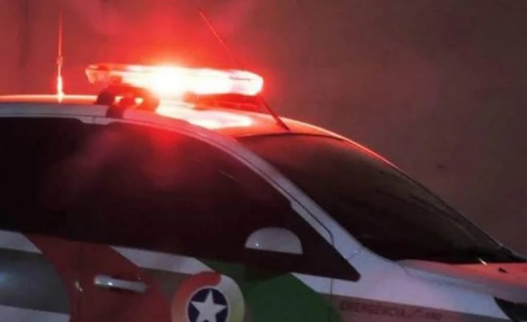 Homem diz estar “massageando a hérnia” ao ser pego se masturbando em ônibus
