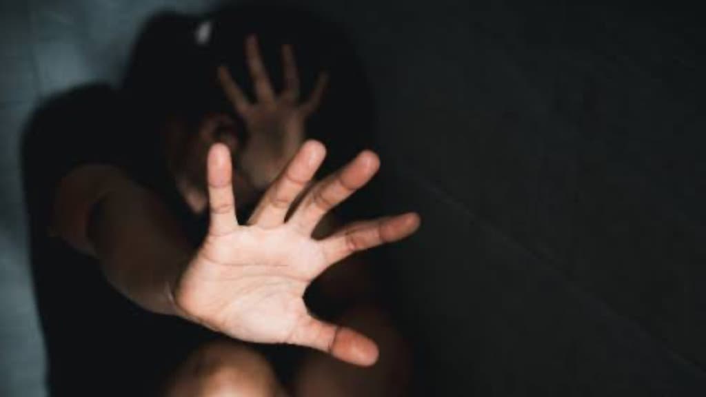TIJUCAS: Homem que “ajudava financeiramente” família estuprava menina de 16 anos