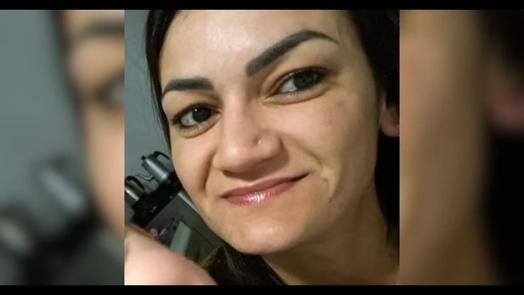 Identificada vítima que morreu após veículo colidir contra parada de ônibus