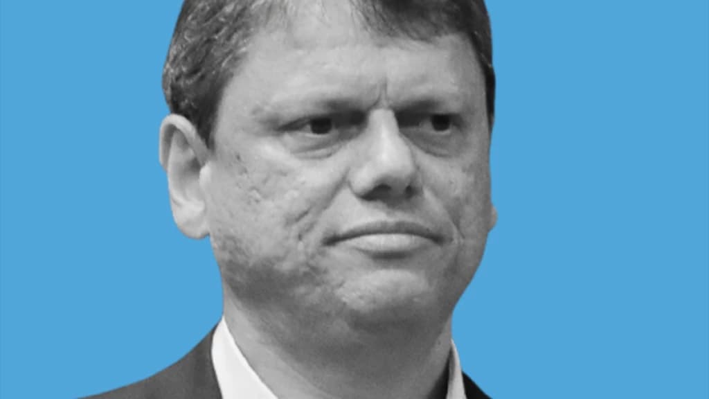 Tarcísio de Freitas é eleito governador de São Paulo