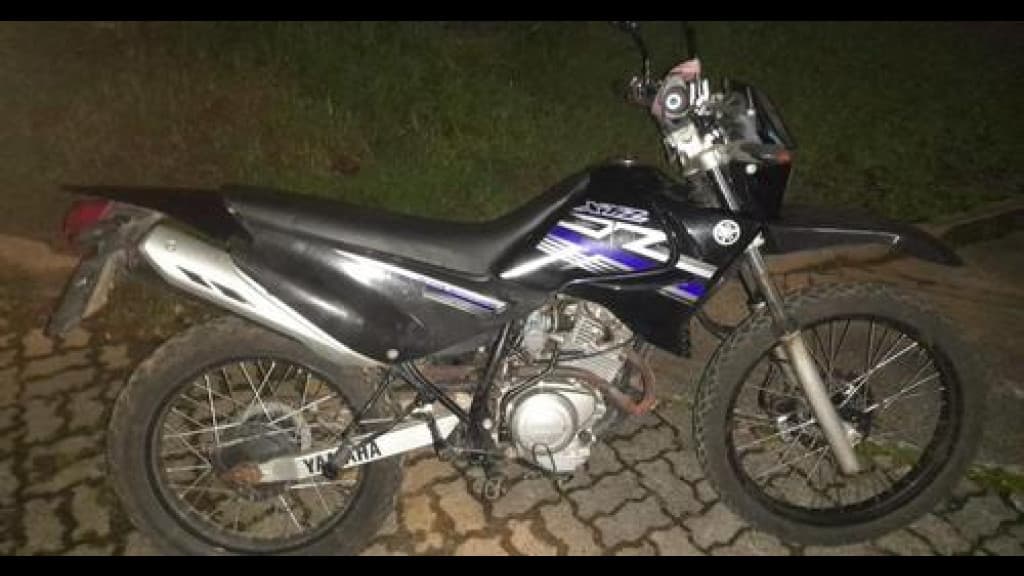 Pai denuncia o próprio filho após aparecer com moto furtada em casa