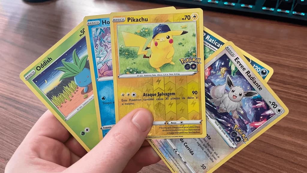 Jovem é preso após furtar mais de R$ 2 mil em figurinhas do Pokémon em supermercado