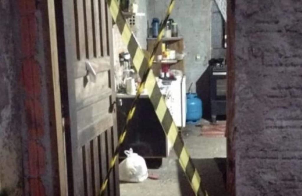 Mãe dorme e acorda com a filha de 5 meses morta
