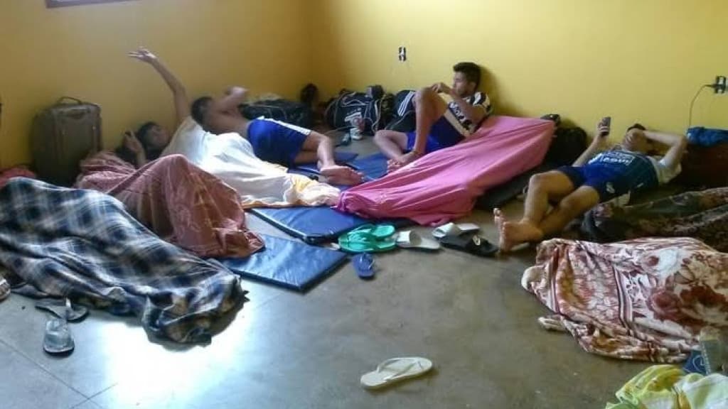 EXCLUSIVO: Em kitnets com até 9 famílias, nordestinos buscam em Tijucas uma vida melhor