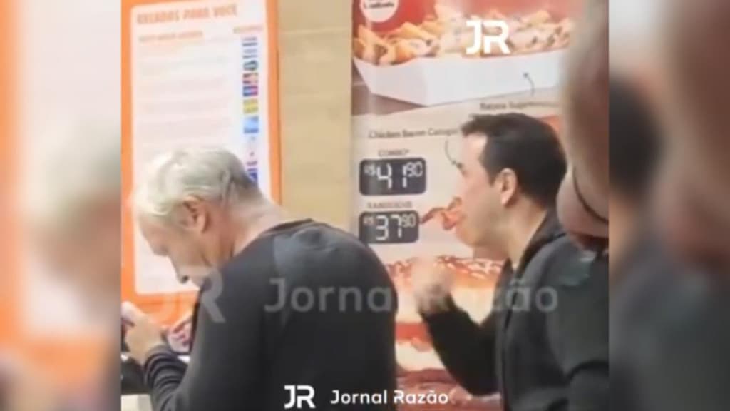 Cliente humilha trabalhador em fast food de Itajaí