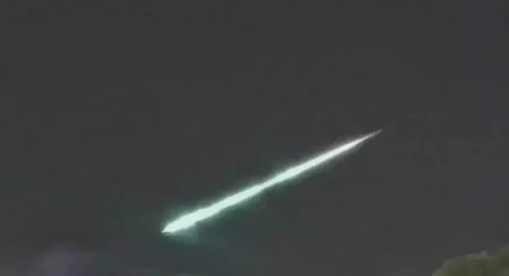 Meteoro verde é registrado nos céus de SC;