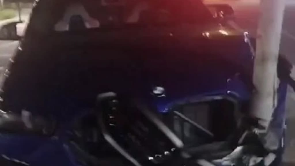 Acidente de elite: BMW X6 colide e ocupantes fogem em Florianópolis