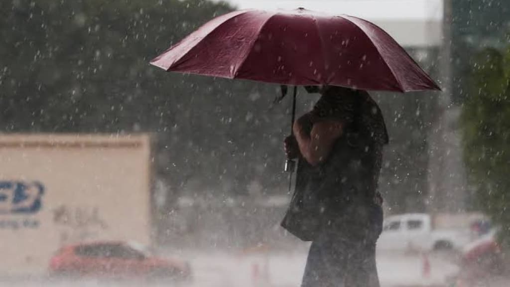 Chuva volumosa deve persistir nas próximas horas, alerta Defesa Civil