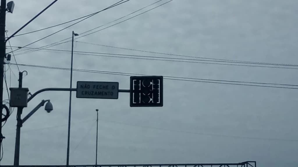 ALERTA: Vandalismo em Tijucas gera problemas no trânsito