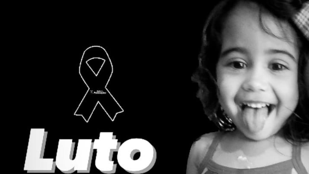 Criança de quatro anos morre eletrocutada durante brincadeira em construção