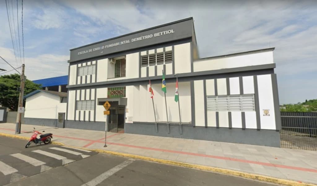 Professor é suspeito de violência sexual com alunas dentro da escola em SC