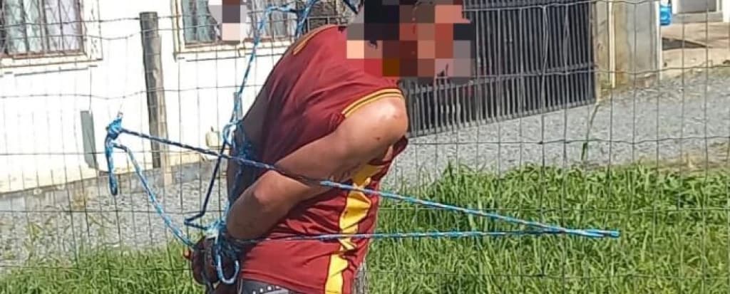 ”Prometo não roubar mais”, diz ladrão após ser amarrado pela população em SC