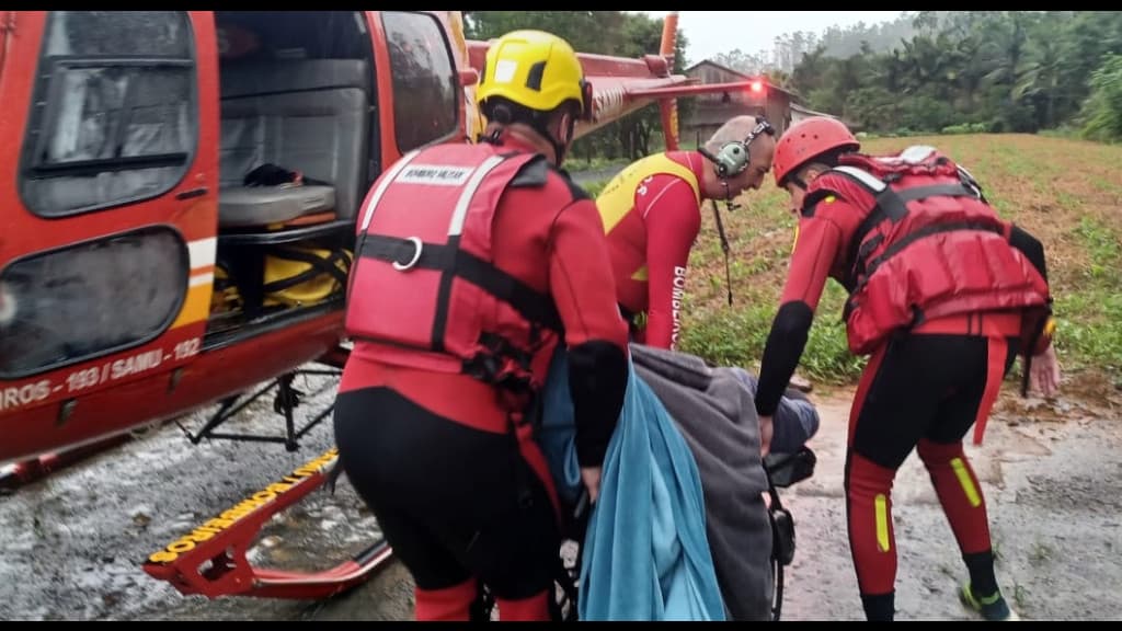 Corpo de Bombeiros alerta para risco de acidentes em áreas inundadas