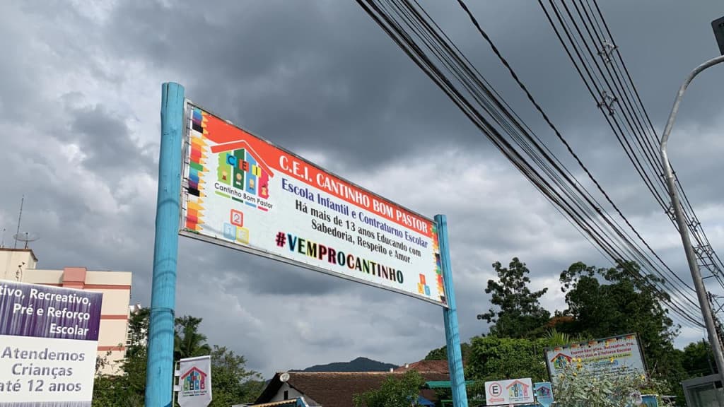 Operação “Escola Segura” cumpre mandados contra suposto planejamento de ataques a escolas brasileiras