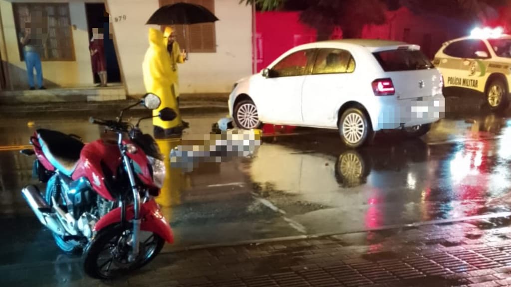 Motociclista morre após grave acidente com carro em Guabiruba