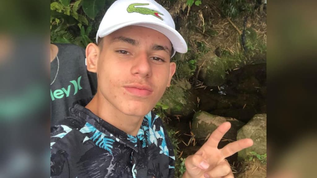Jovem de 18 anos morre no hospital após acidente na BR-101