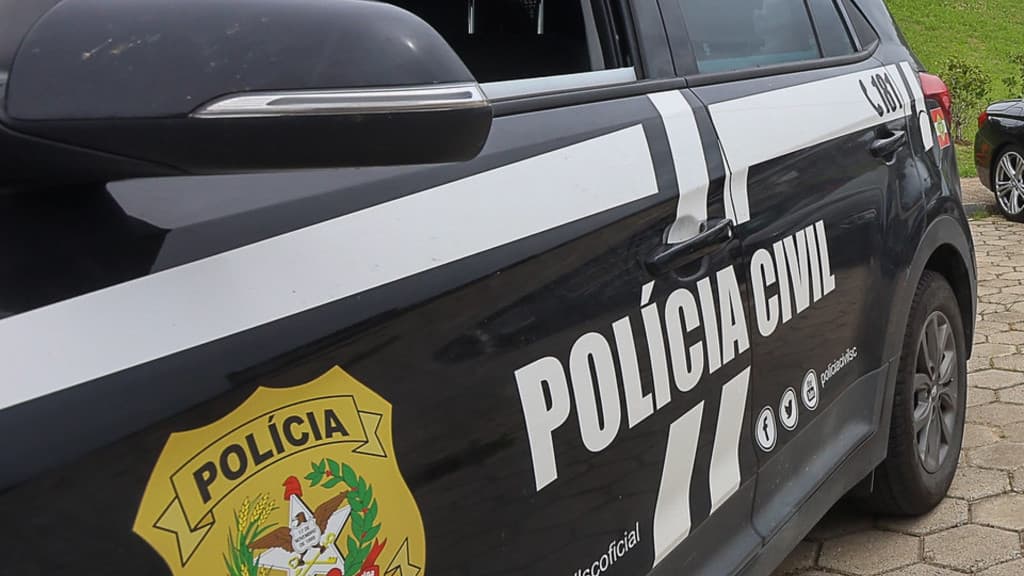Celular furtado em aeroporto de Florianópolis é recuperado na Bahia