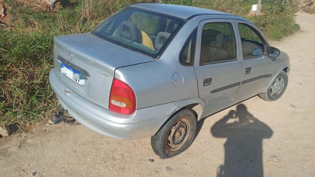 PM encontra carro abandonado em Tijucas e se surpreende ao fazer busca detalhada