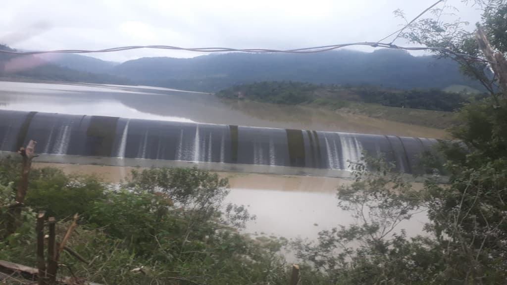 Cidades em alerta: Vertimento da barragem de José Boiteux ameaça agravar alagamentos