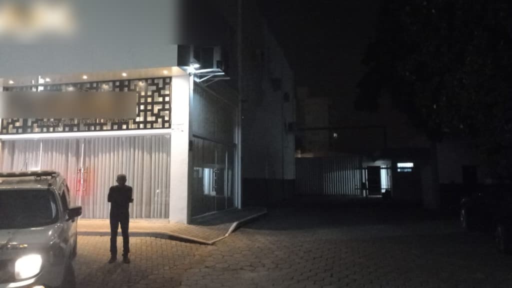 Funcionário é agredido e roubado enquanto dormia em empresa de Camboriú
