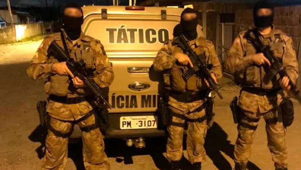 Tático invade o Jardim Progresso e troca tiros com traficantes, em Tijucas