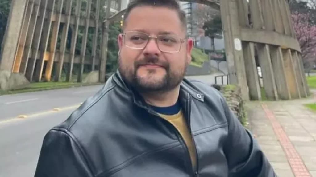 Professor de universidade morre após parada cardíaca