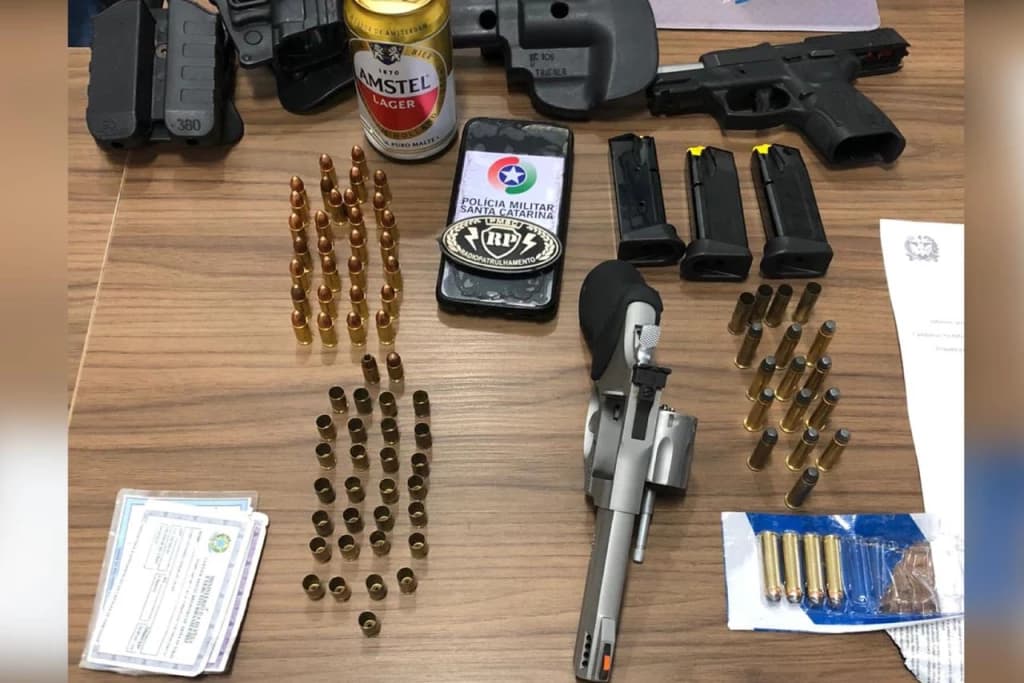 Bêbado é preso por ameaçar pessoas com arma em Tijucas