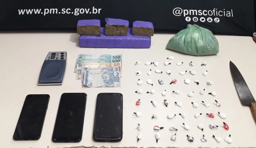 Mãe e filhos são presos por tráfico de drogas em Bombinhas