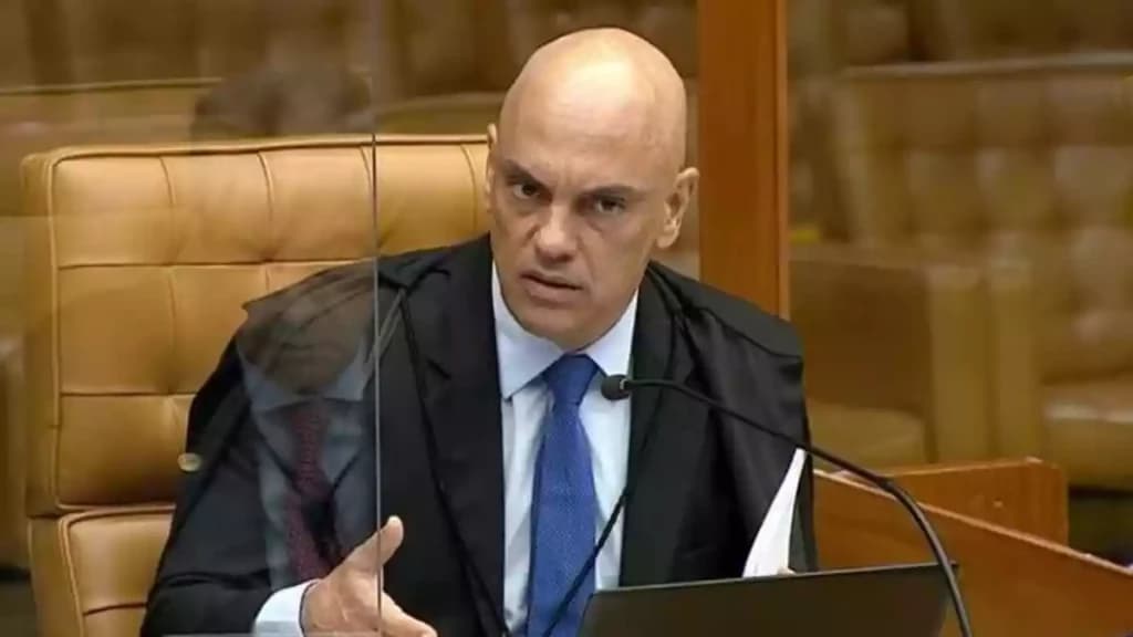 “Até ontem faziam baderna, agora querem que prisão seja colônia de férias”, diz Moraes