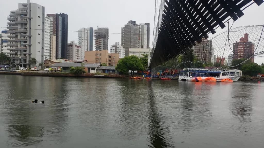 Número de desaparecidos sobe para seis após queda de ponte na divisa entre SC e RS